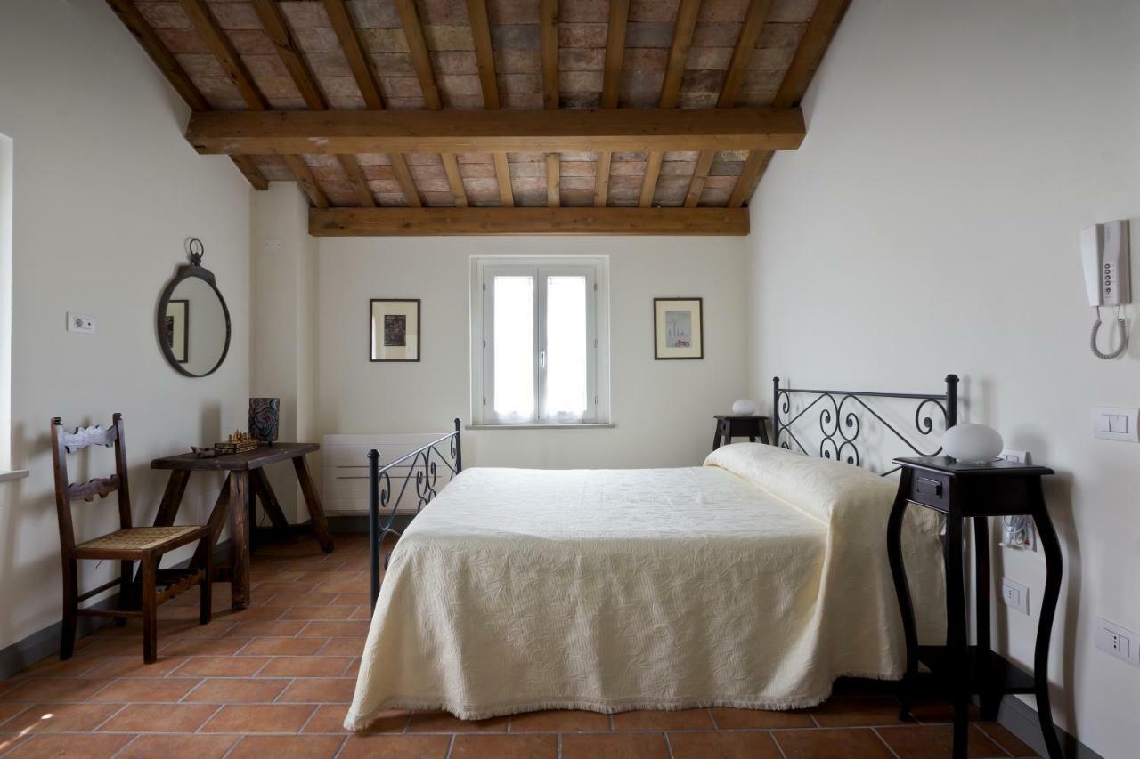 Molino Monacelli Country House ฟาโน ภายนอก รูปภาพ
